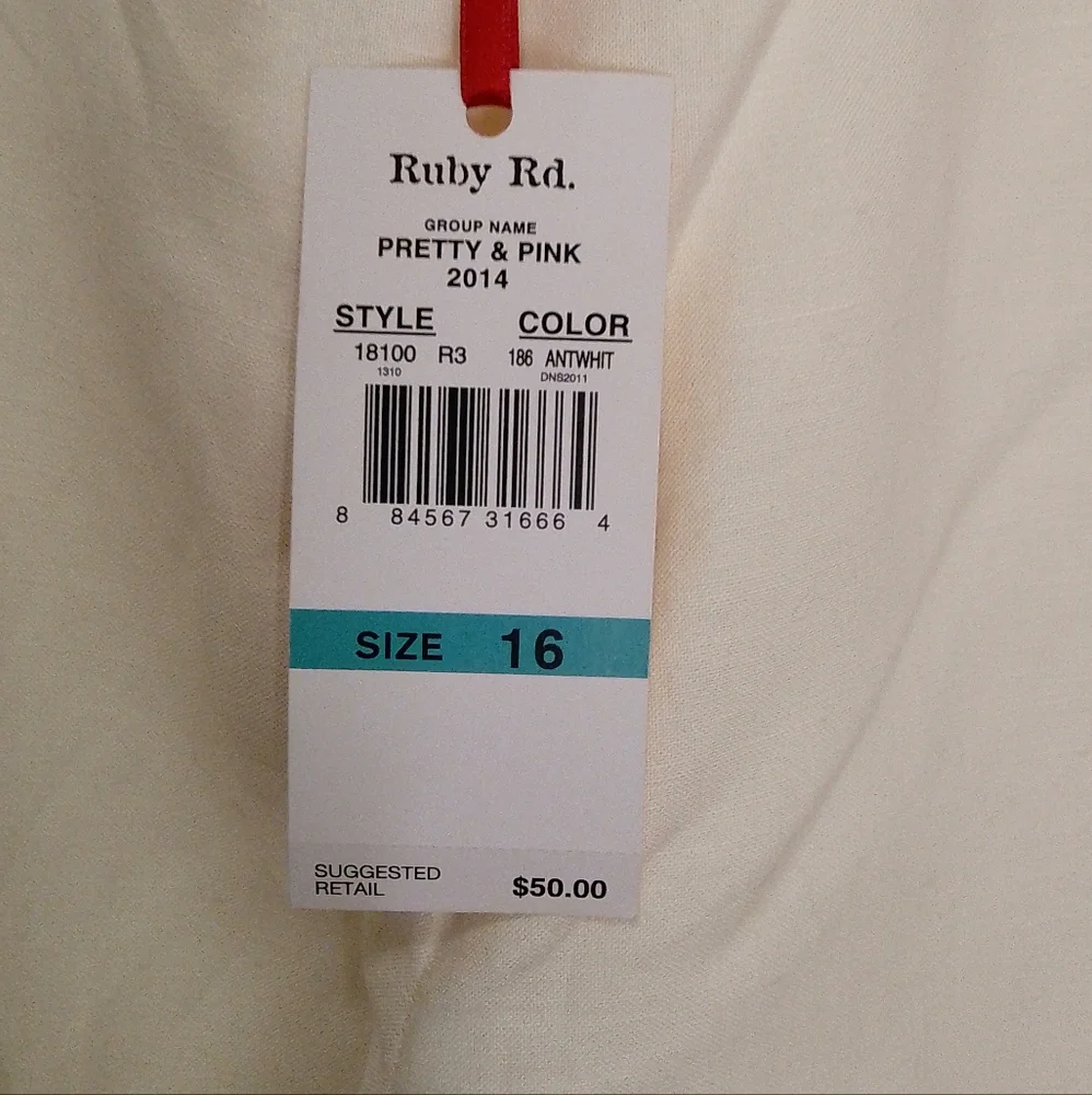NWT/ pants/size 16/Brand: Ruby Rd/color:ant white
